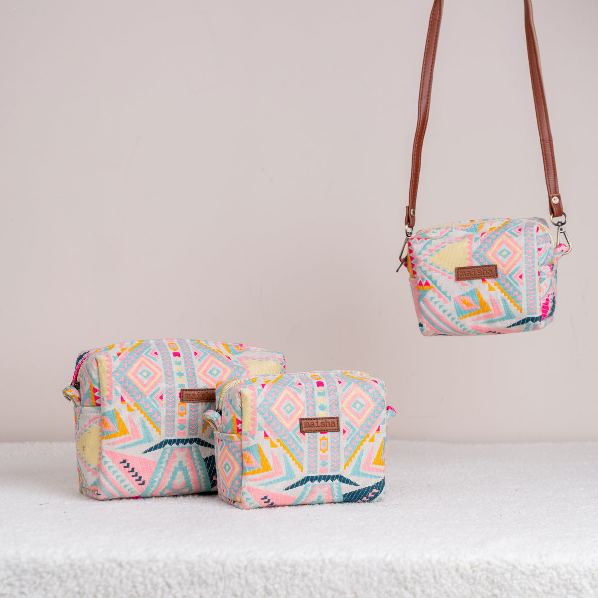 Pastel Passion Essential Pouch Set of 3 detail