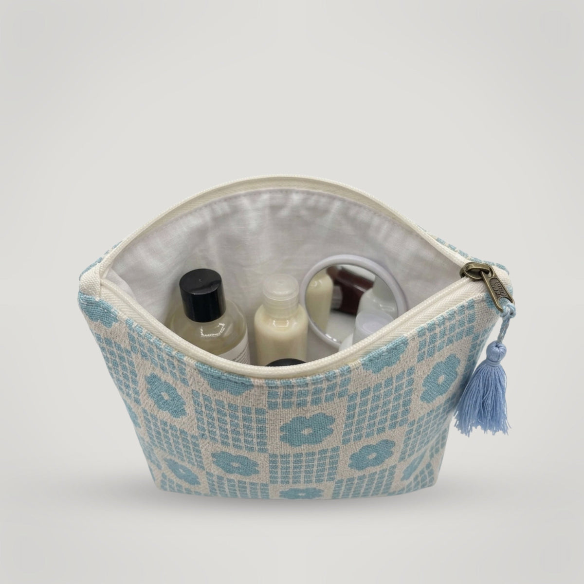BlueBell Check Mini Pouch detail