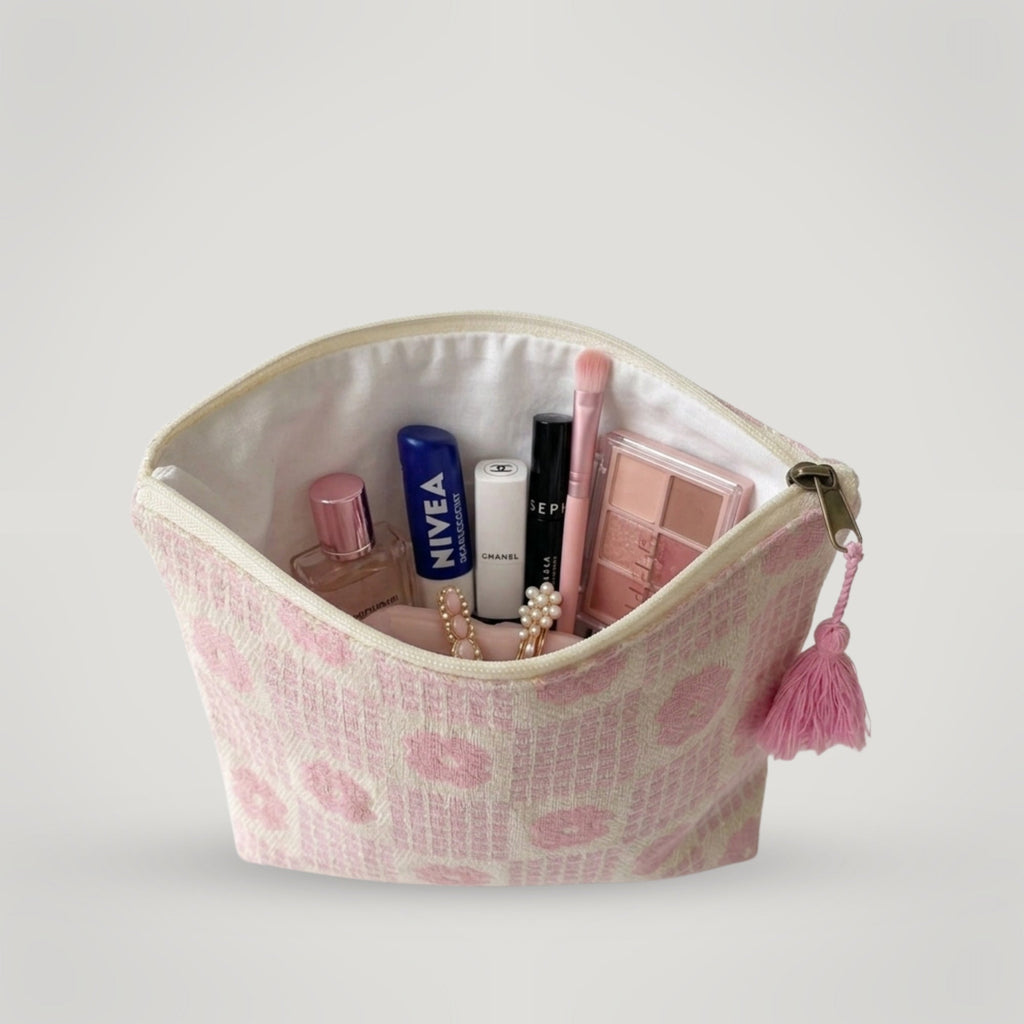 Rosie Check Mini Pouch detail