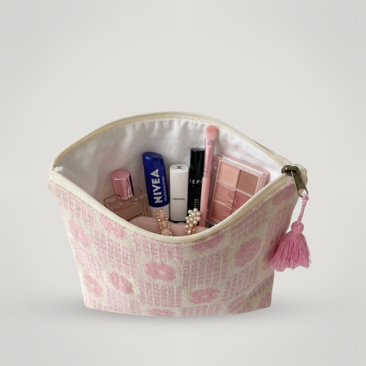 Rosie Check Mini Pouch detail