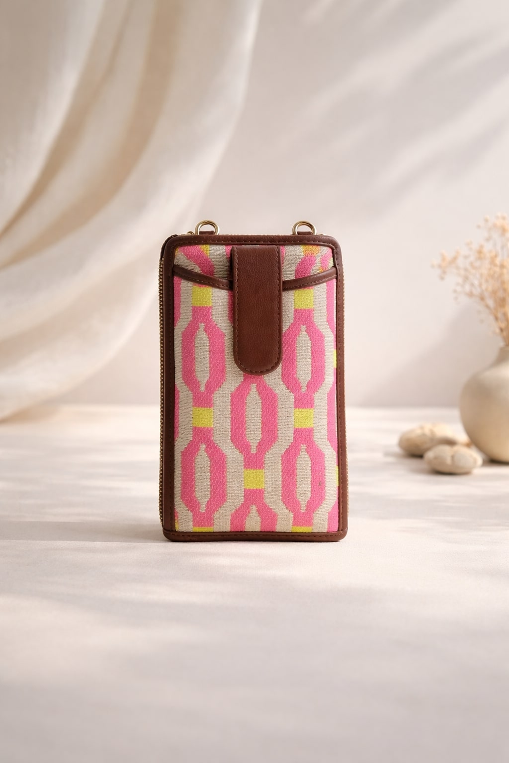 Rose Link Mobile Wallet Sling detail